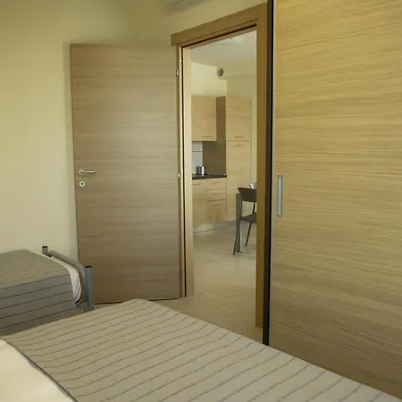 Апарт-отель Residenze Roscioli Розето-дельи-Абруцци