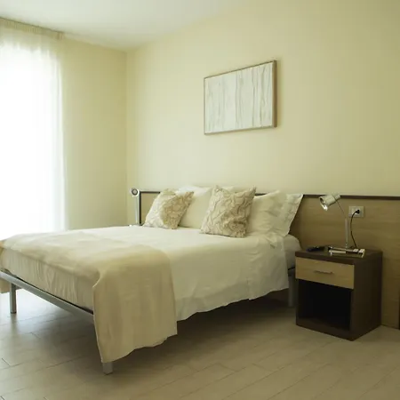 Residenze Roscioli 3* Roseto Degli Abruzzi